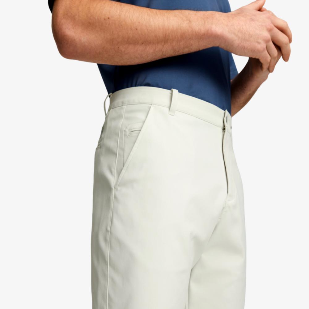 PUMA Dealer 8" Short