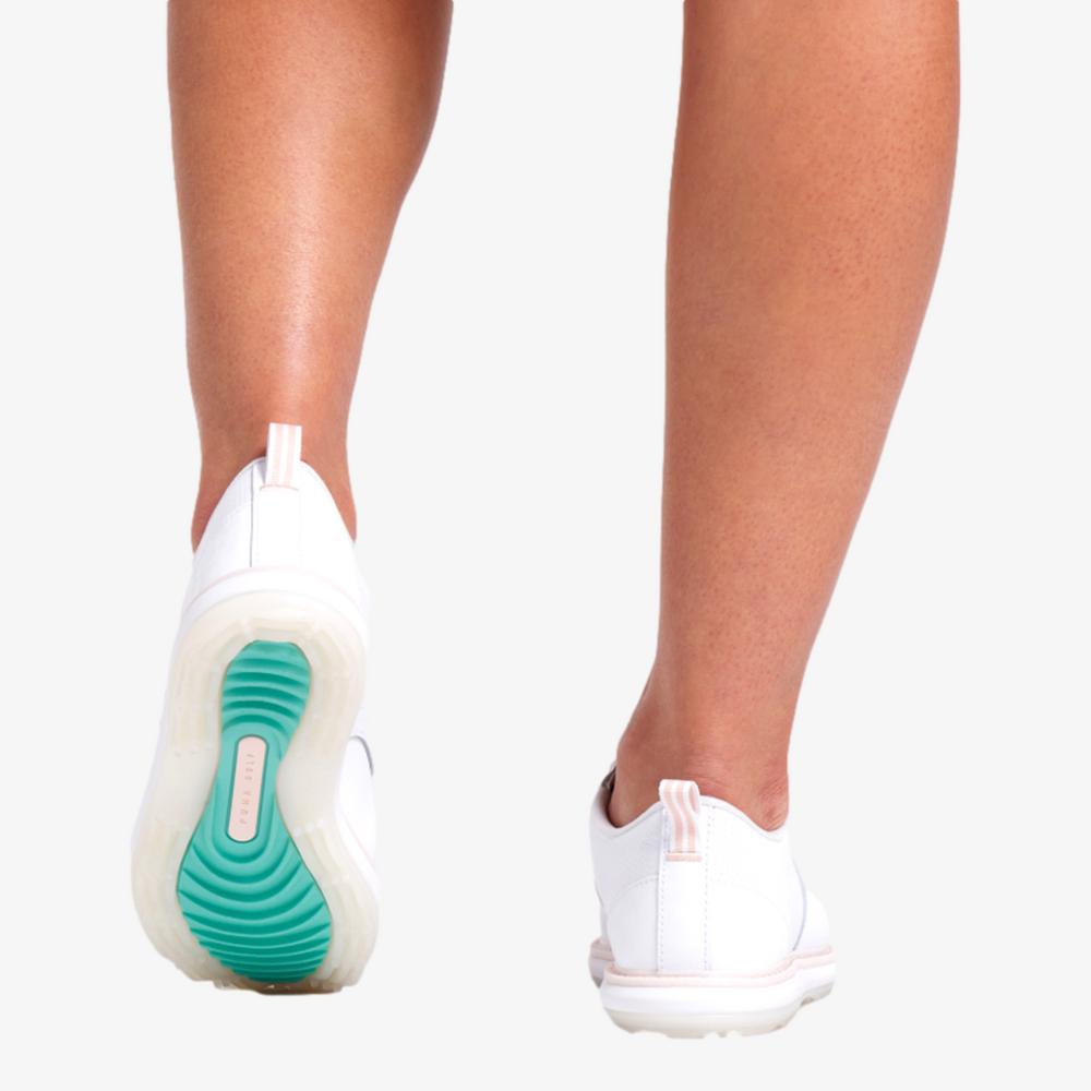 PUMA Women's AVANT Spikeless Golf Shoes
